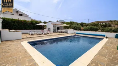 Rustic finca on Calle Cortijo Corneros photo 5