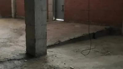 Local comercial en venta en Calle de Pedro Pablo - Więcej