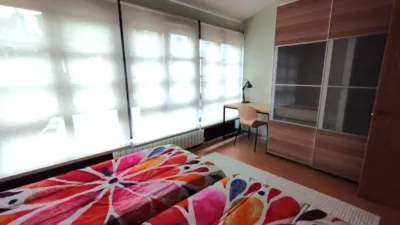 Casa pareada en alquiler en Calle Faro de Arriba, Oviedo de 1.200 €<span>/mes</span>