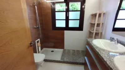 Casa pareada en alquiler en Calle Faro de Arriba, Oviedo de 1.200 €<span>/mes</span>