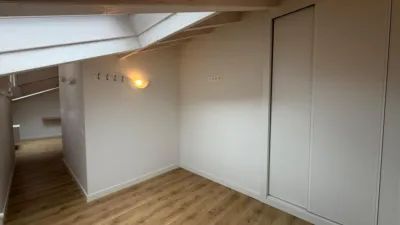 Dúplex en alquiler en Calle de Ruy Pérez, Centro (Avilés) de 820 €<span>/mes</span>
