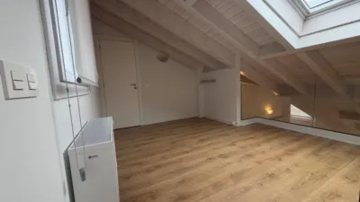 Dúplex en alquiler en Calle de Ruy Pérez, Centro (Avilés) de 820 €<span>/mes</span>