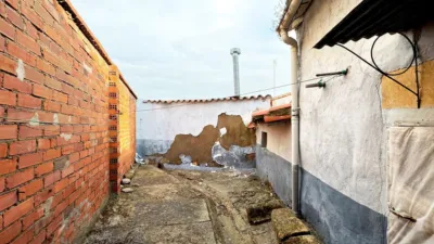 Casa rústica en venta en Calle de la Ermita, 1, Morales del Vino de 59.900 €