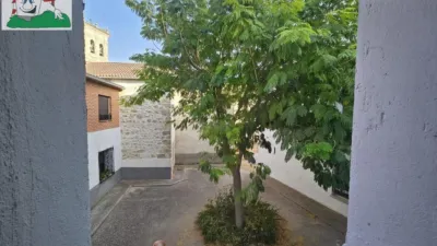 House on Emiliano Martínez Street photo 13