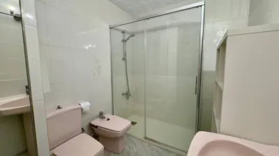 Apartment on Carrer de Valldebanador photo 13