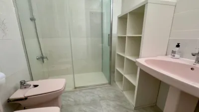Apartment on Carrer de Valldebanador photo 14
