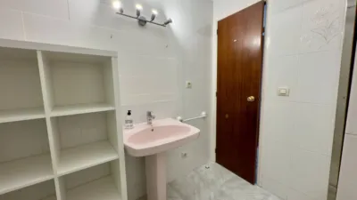 Apartment on Carrer de Valldebanador photo 15