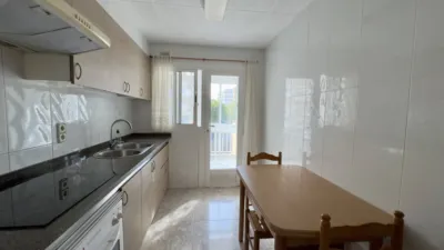 Apartment on Carrer de Valldebanador photo 6