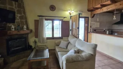 Chalet on Calle Llano Campanero photo 11
