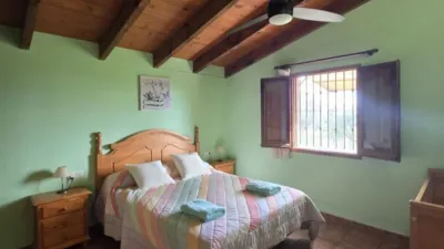 Chalet on Calle Llano Campanero photo 23