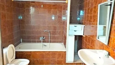 Piso – Petrer, Virgen de la Cabeza - Más