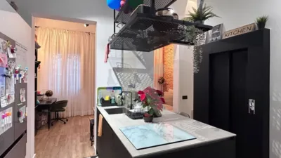 Chalet en venta en Calle San Lucas, Centro-Zona Calle Castillo (Distrito Centro-Ifara. Santa Cruz de Tenerife Capital) de 800.000 €