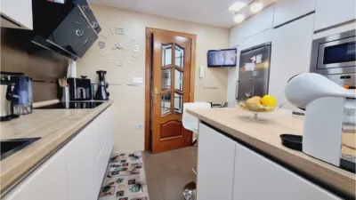 Apartment in Calabazanos photo 4