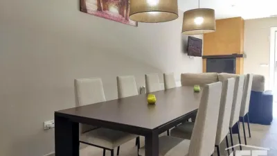 Chalet en venta en Alagón, Alagón de 445.000 €