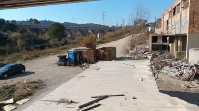 Terreno en alquiler en Ca N\'estruch, Esparreguera de 3.600 €<span>/mes</span>