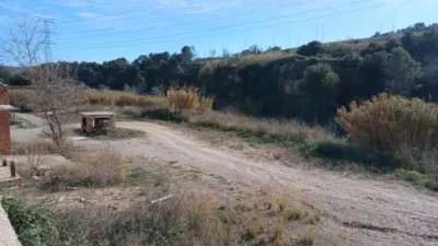 Terreno en alquiler en Ca N\'estruch, Esparreguera de 3.600 €<span>/mes</span>