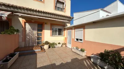 Terraced House in La Vega - Marenyet photo 18