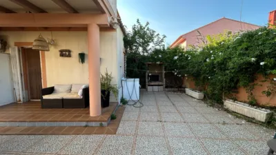 Terraced House in La Vega - Marenyet photo 20