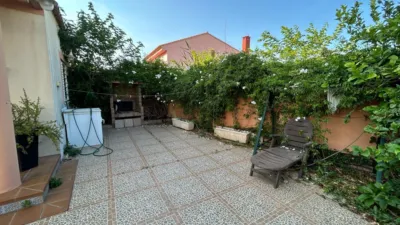 Terraced House in La Vega - Marenyet photo 21