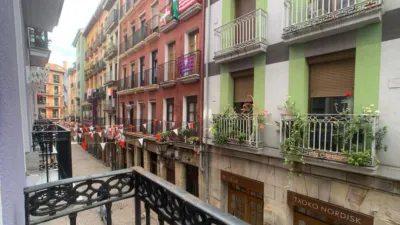 Piso en calle Barrenkale photo 5