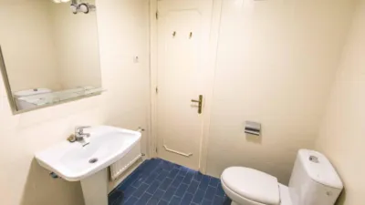 Apartamento en alquiler en Cuesta de Santo Domingo - Imagen 17