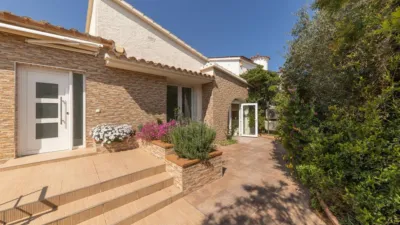 Chalet on Carrer Falconera photo 17
