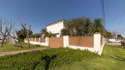 Chalet on Carrer Falconera photo 40