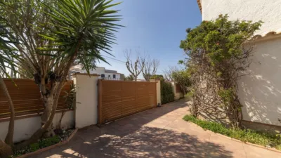 Chalet on Carrer Falconera photo 54