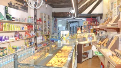 Local comercial en venta en Avenida Santiago Bernabeu - View 5