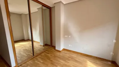 Piso en alquiler en Calle del Padre Manjón, cerca de Calle de Levante, Las Flores-San Isidro-Pajarillos (Valladolid Capital) de 700 €<span>/mes</span>