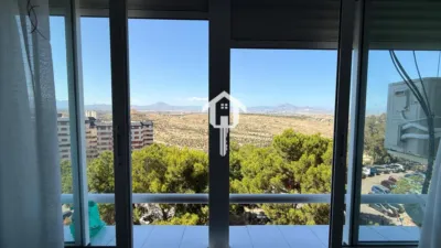 Apartment on Calle del Pintor Pedro Camacho photo 13