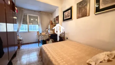Apartment on Calle de Valdés photo 11
