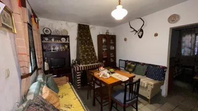 Finca rústica en venta en Carretera N-110 - Más