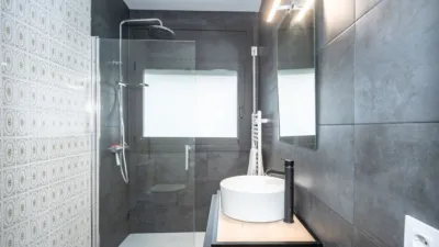 Piso en alquiler en Calle Veinat Dels Termes, Llorà (Sant Martí de Llémena) de 1.400 €<span>/mes</span>