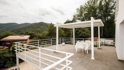 Chalet en alquiler en Calle Veinat Dels Termes, Llorà (Sant Martí de Llémena) de 1.400 €<span>/mes</span>