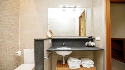 Piso en alquiler en Plaça de Rafael Alberti, Fontajau-Domeny-Taialà (Girona Capital) de 1.500 €<span>/mes</span>