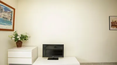 Piso en alquiler en Plaça de Rafael Alberti, Fontajau-Domeny-Taialà (Girona Capital) de 1.500 €<span>/mes</span>