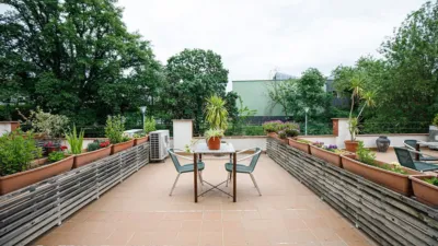 Piso en alquiler en Plaça de Rafael Alberti, Fontajau-Domeny-Taialà (Girona Capital) de 1.500 €<span>/mes</span>