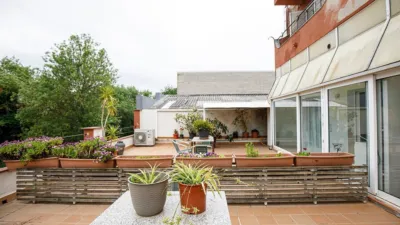 Piso en alquiler en Plaça de Rafael Alberti, Fontajau-Domeny-Taialà (Girona Capital) de 1.500 €<span>/mes</span>