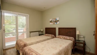 Piso en alquiler en Plaça de Rafael Alberti, Fontajau-Domeny-Taialà (Girona Capital) de 1.500 €<span>/mes</span>