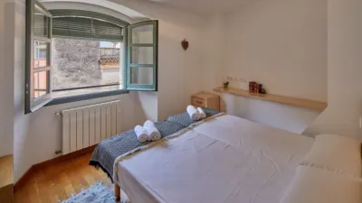 Piso en alquiler en Carrer Francesc Samsó, Barri Vell (Girona Capital) de 1.800 €<span>/mes</span>