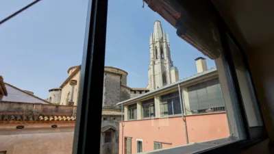 Piso en alquiler en Carrer Francesc Samsó, Barri Vell (Girona Capital) de 1.800 €<span>/mes</span>