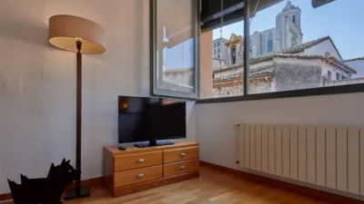Piso en alquiler en Carrer Francesc Samsó, Barri Vell (Girona Capital) de 1.800 €<span>/mes</span>