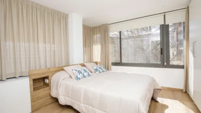 Piso en alquiler en Carrer de la Creu, Eixample-Centre (Girona Capital) de 2.600 €<span>/mes</span>