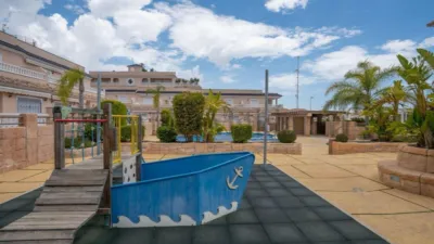 Casa adosada en venta en Calle Clavel - View 5