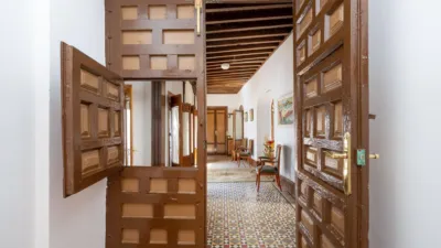 House on Enrique Agredano Street photo 46