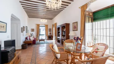 House on Enrique Agredano Street photo 48