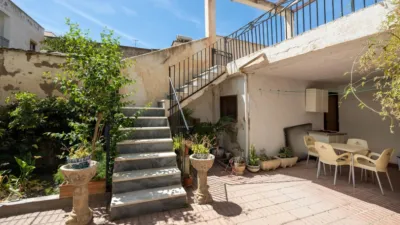 House on Enrique Agredano Street photo 68
