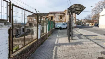 Semi-detached house on Calle Real del Fargue photo 3