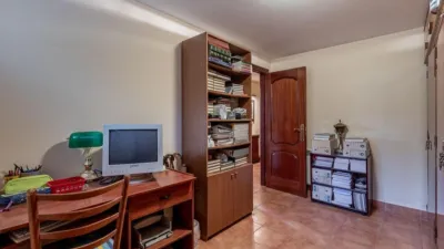 House on Mariana Pineda Street photo 43